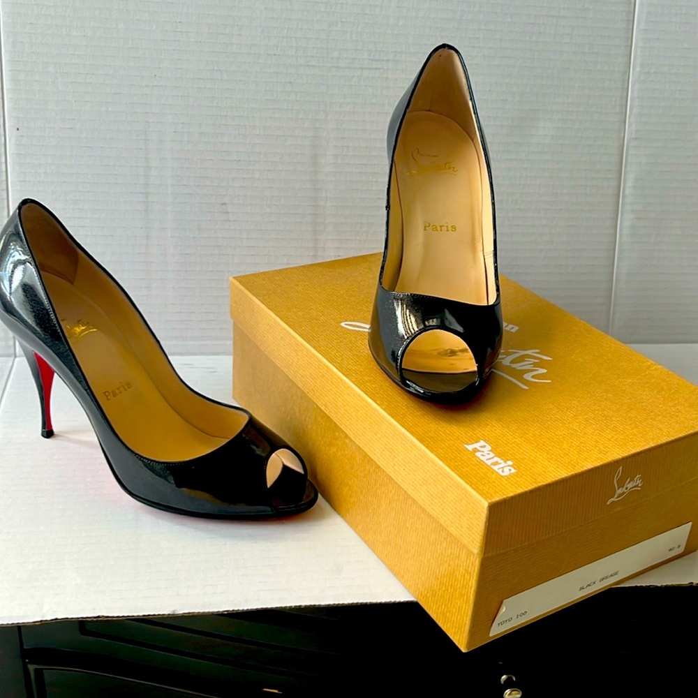 Designer Christian Louboutian “Black Grease” heals